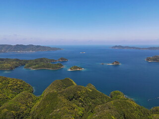 対馬金田城頂上から空撮した浅茅湾の島々