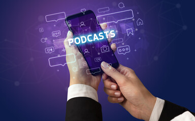 Obraz premium Hand using smartphone with social media concept