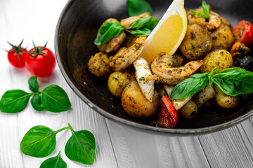 Mix of fresh seafood, squid, shrimp, mussels and clams accompanied by salad and country style fries