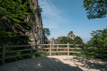 Obraz premium View Point with Stone Fence in Huangshan Yellow Mountains, Anhui Province, China