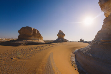 Fototapeta na wymiar Fantastic Sandy Formations in the White Desert Protected Area, is National Park in the Farafra Oasis, Egypt