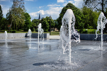 Springbrunnen - Fountain - City Park - High quality photo