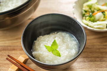 土鍋て炊いたお粥