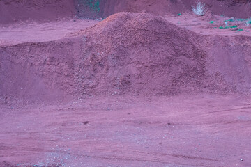 Red clay, mountain, clay mining.