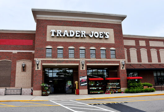 Trader Joe's Grocery Store, Cary, North 
 Carolina, USA