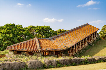 沖縄　やちむんの里