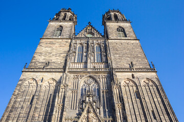 Front facade of the Magdeburger Dom church in Magdeburg, Germany - obrazy, fototapety, plakaty