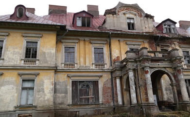 Fototapeta na wymiar The Palace in Bałtów - the palace of the Drucki-Lubecki family. It was built by Prince Alexander in 1894-1899.