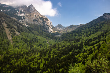 Fototapeta na wymiar Vrsic-Pass in den Julischen Alpen