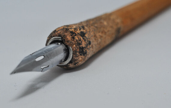 Ink splatted nib holder with G nib