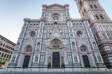 Papier Peint photo Lavable Florence views of santa maria del fiore cathedral in florence, italy