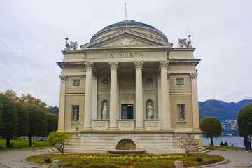 Fototapeta na wymiar Volta Temple (Tempio Voltiano) - neoclassical temple dedicated to Alessandro Volta in Como