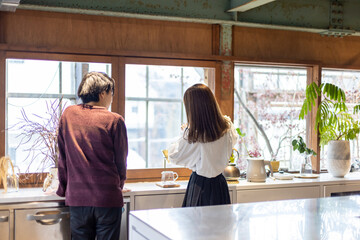 同棲カップルのサンデーモーニング