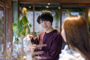 同棲カップルのサンデーモーニング