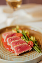 tuna with asparagus