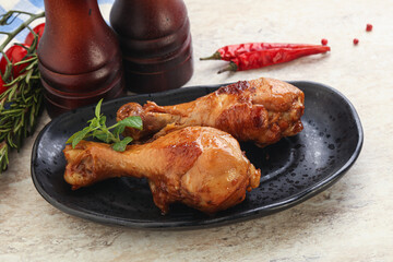 Roasted chicken legs with spicy sauce