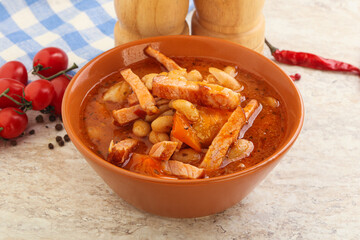 Roasted pork with white beans
