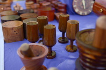 Artesanias en madera. Objetos y juguetes de madera