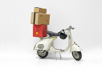 scooter miniature de livraison - colis livreur
