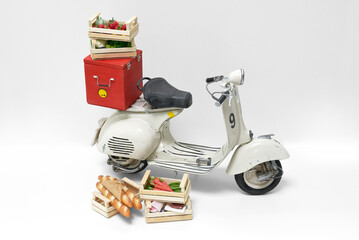 scooter miniature de livraison - repas à domicile