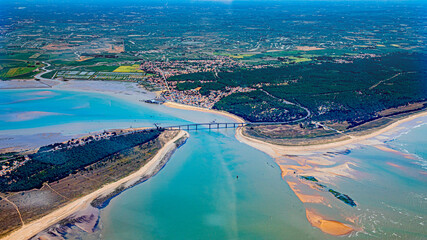 aerial view of Noirmoutier Bridge - obrazy, fototapety, plakaty