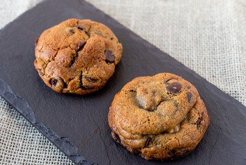 Cookies de baunilha com chocolate / vanilla cookies with chocolate