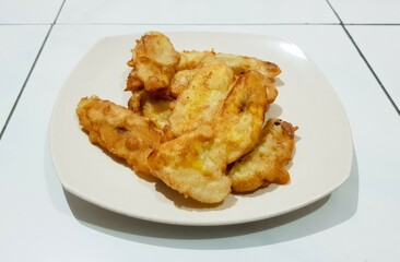 fried wings on plate