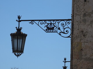 Fototapeta na wymiar vintage street lamp Lisbon