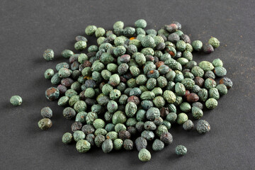 Pistacia terebinthus, Fruits of Terebinth. Menengic seeds. Citlembik.