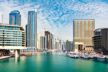 Fototapeta na wymiar Dubai marina skyline in UAE