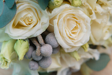 bouquet of white roses