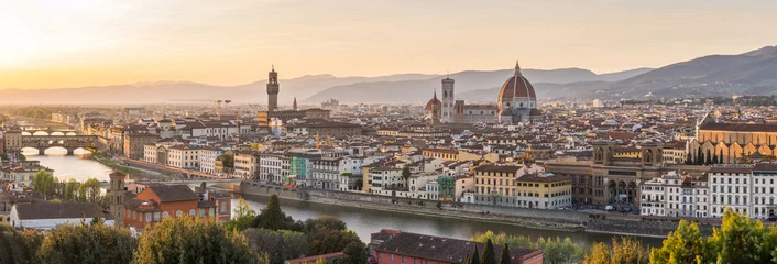 Wandcirkels tuinposter panoramisch uitzicht over de stad Florence bij zonsondergang, Italië © jon_chica