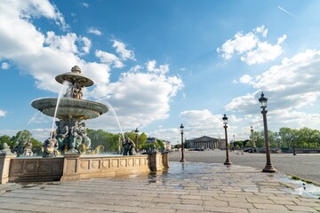 Fountains of the Concorde and Luxor Obelisk at place de la Concorde, paris, France - obrazy, fototapety, plakaty