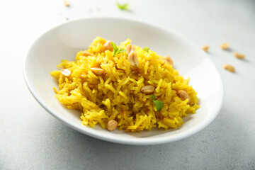 Spicy rice with salted peanut