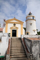 マカオMacauのユネスコ世界文化遺産の風景（ギア灯台Guia Lighthouseとギアの聖母教会Our lady of Guia）