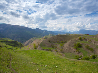 Naklejka premium View of mountain ranges at daylight