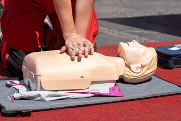 First aid and CPR - Cardiopulmonary resuscitation training