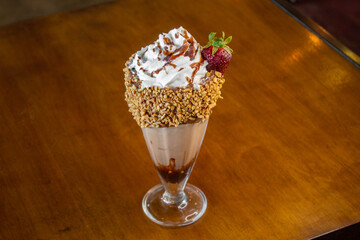 Milk-Shake com chantilly 