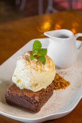 Brownie com sorvete