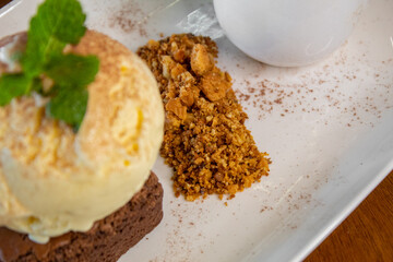 Brownie com sorvete