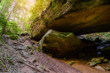 Henson's Arch