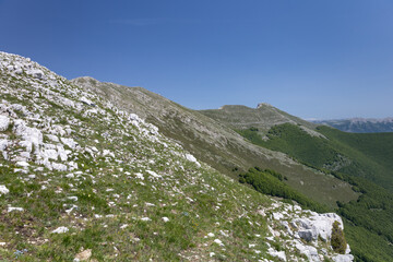 Pizzo Deta and Monte Passeggio on the Apennine ridge of the Ernici mountains. Frosinone, Lazio, Italy, Europe