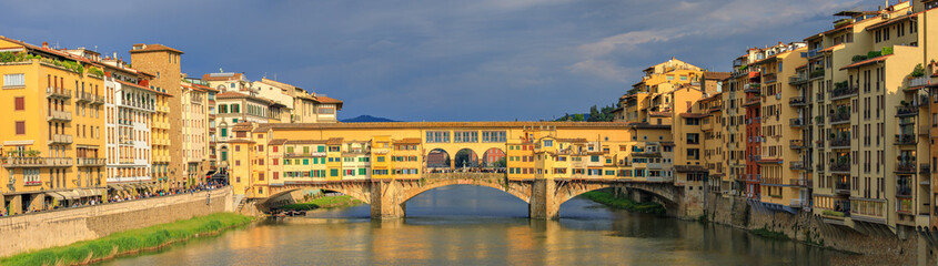 Fototapeta na wymiar Ponte Vecchio, Florence, Italie