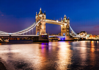 Fototapeta na wymiar Illuminated Tower Bridge London UK