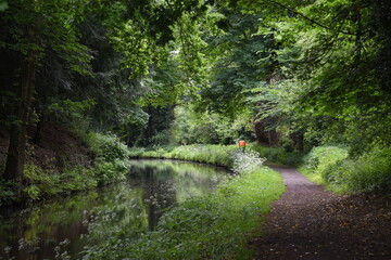 the tow path of the Staffordshire and Worcestershire canal near Stourton