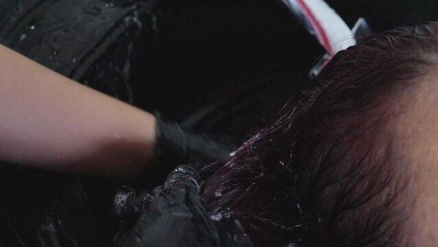 LAVANDO CABELLO