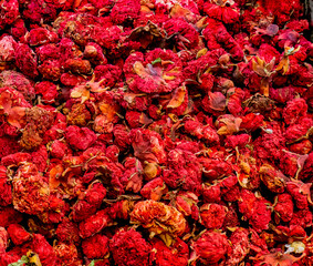 Pomegranate flower tea on the market