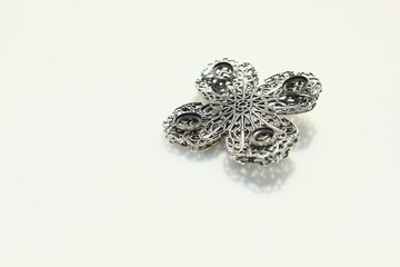 Silver tone brooch settings unfinished for crafts costume jewelry accessory