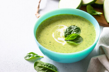 Green soup. Spinach cream soup with cream.