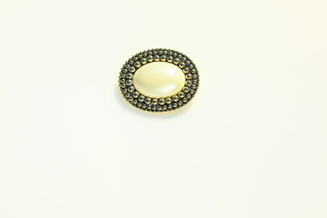 Faux pearl vintage cameo style brooch pin costume jewelry fashion accessory